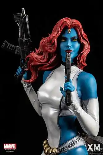 《x战警》魔形女雕塑公布 手拿双枪妖娆身姿惹眼