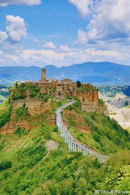 无论风景还是风情,恍若电影里的情节,从『罗马假日』到『西西里三部曲