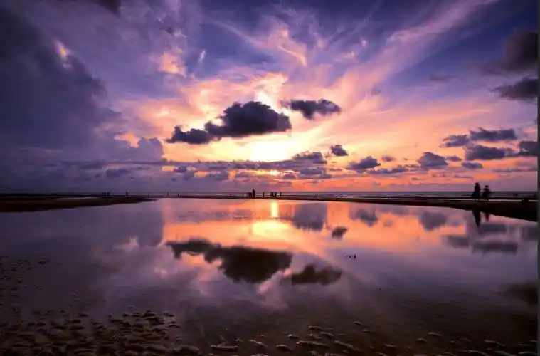 在涠洲岛,遇见最美晚霞