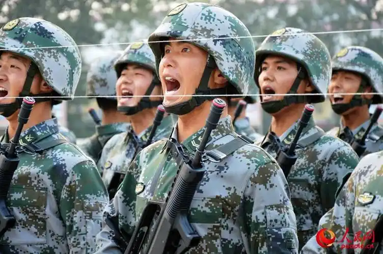 声声呐喊振军威.