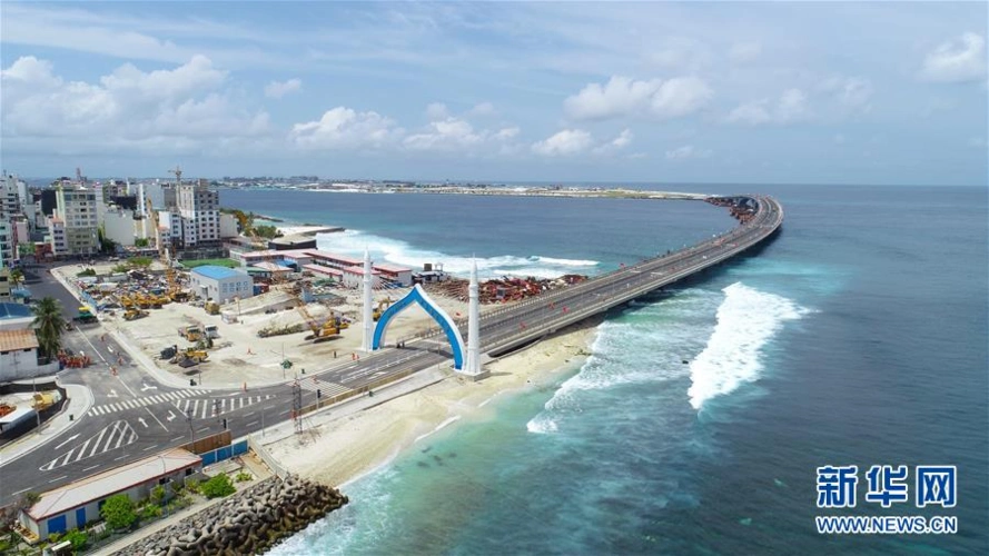 中马友谊大桥正式开通