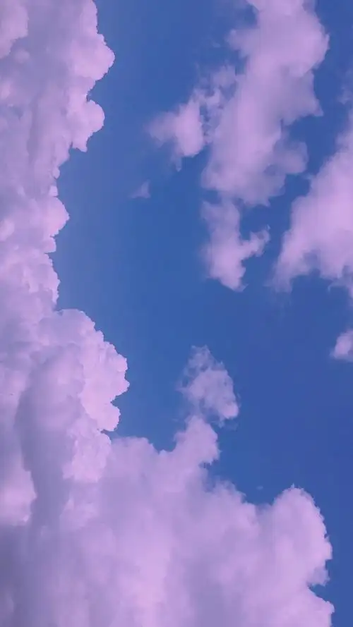 天空是蔚蓝色 窗外有千纸鹤 风景壁纸/蓝天白云·摄影ins