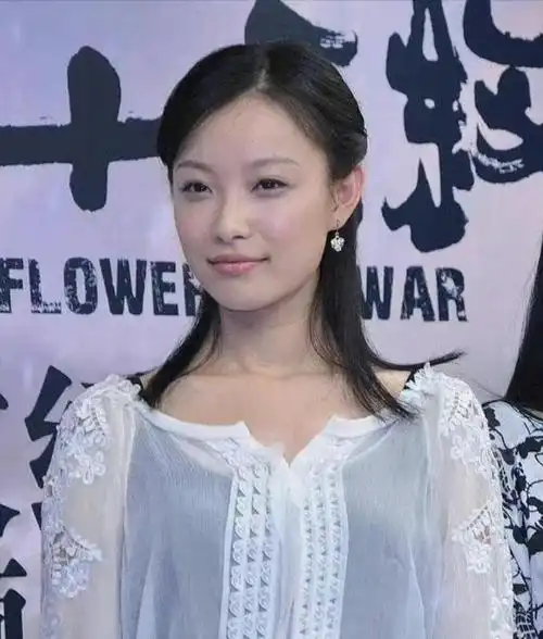 倪妮十年前旧照