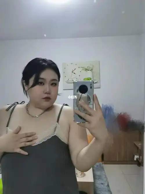 对镜自拍  #胖女孩  #bbw