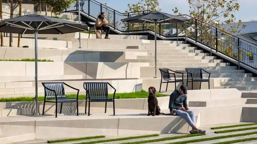 玩转景观高差百变台阶的几种趣味造型