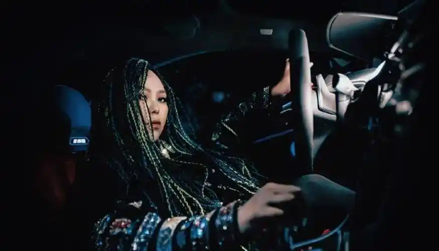 出道25年的金曲歌后张惠妹终于活出了大女人的气象