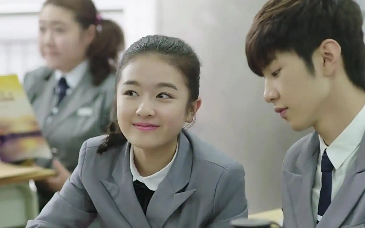 秘果斯嘉丽最后和谁在一起了