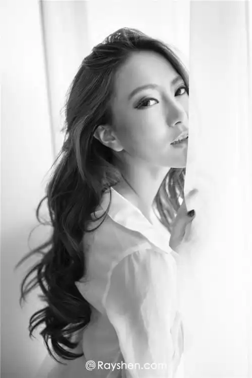 new 张天骄josie 私房照