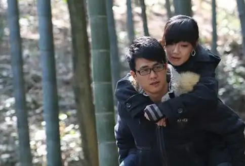 租女友回家过年