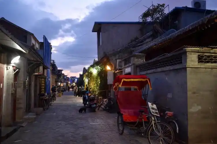 北京西城区大栅栏街道的杨梅竹斜街.新华社记者 罗晓光 摄