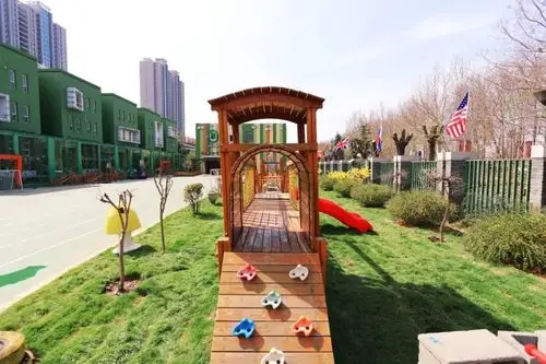 金宝国际幼儿园调费告知