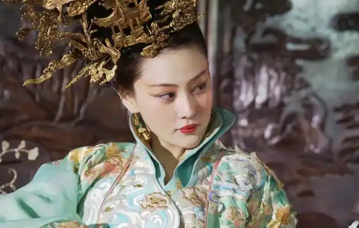 张馨予致命闪玩张馨予短发俏丽复出