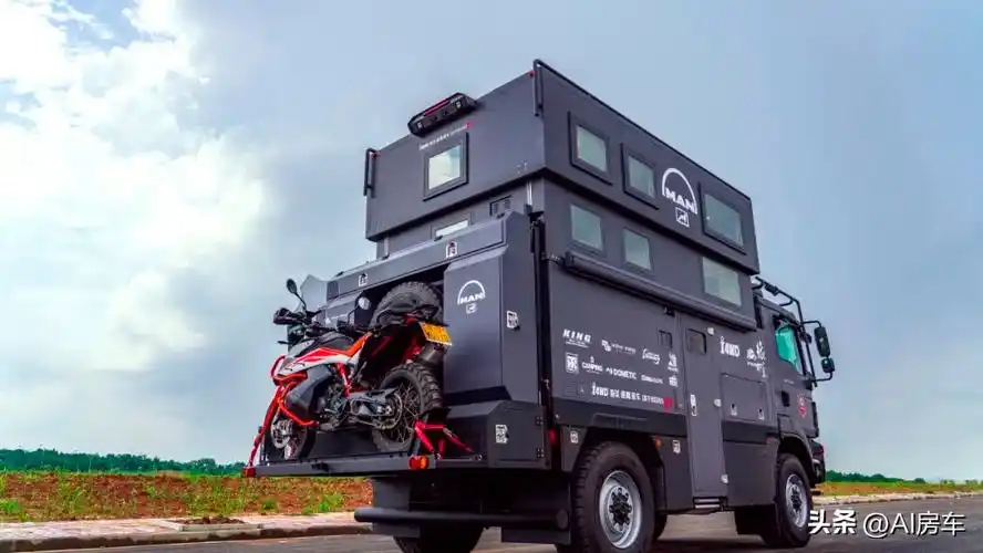 末日堡垒房车!德国man指挥者4x4装甲越野来了!