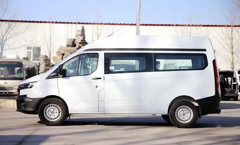 2023款福特全顺详解!性能,操控,油耗表现出色外,空间变化也大