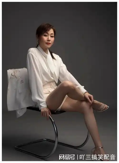 王琳因留学苏联被吐槽太老,其实这些女星与她同岁,都是一级身材