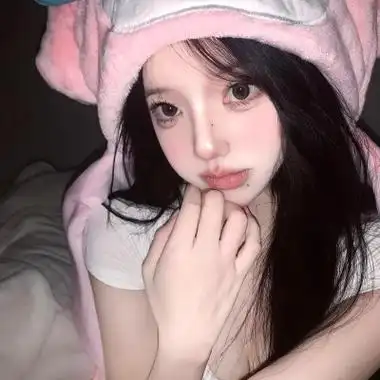 真人女生头像正脸清晰的照片