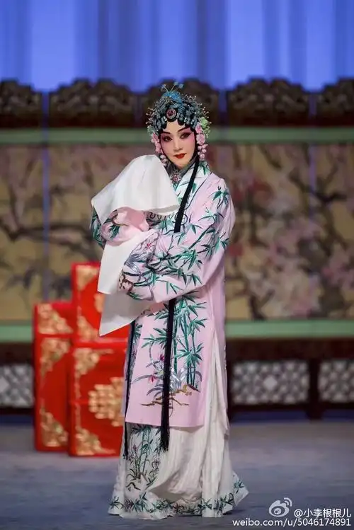 (1539)京剧程派青衣演员刘桂娟台前幕后影像:天津市青年京剧团