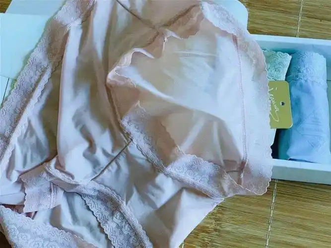 这条内裤绝了薄如蝉翼好穿又舒适团