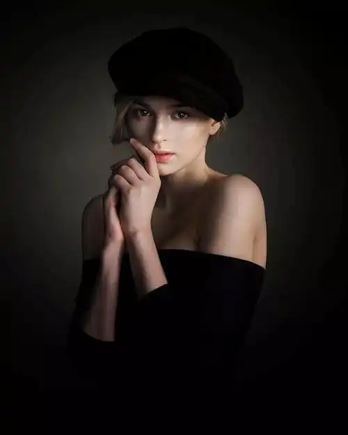 性感还是摩登,国外名家一组时尚人像作品欣赏