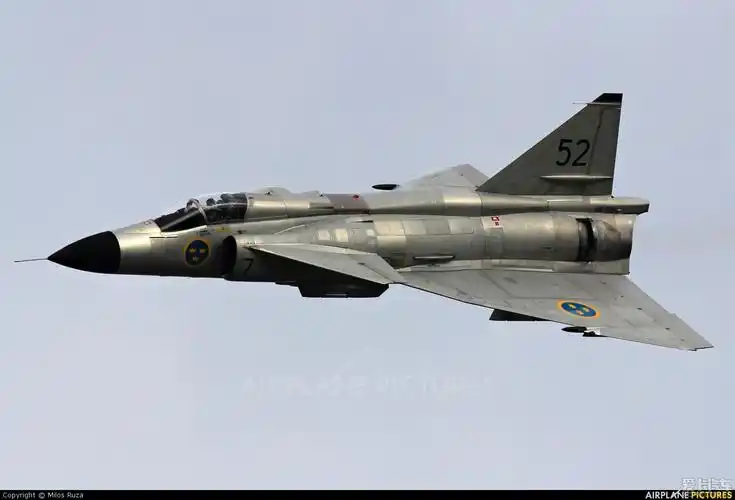 【图】经典的三角翼飞机 瑞典saab-37_11_图说世界_爱卡汽车