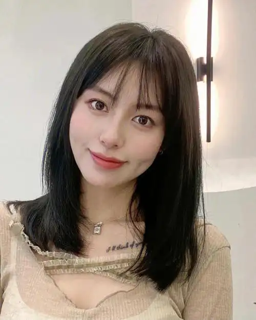 中长发锁骨发适合走轻熟风的女生