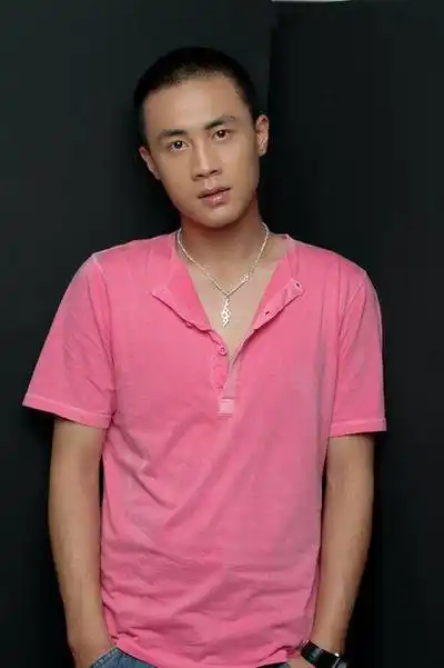 《大旗英雄传》征男一号 杜淳成古龙剧新宠?