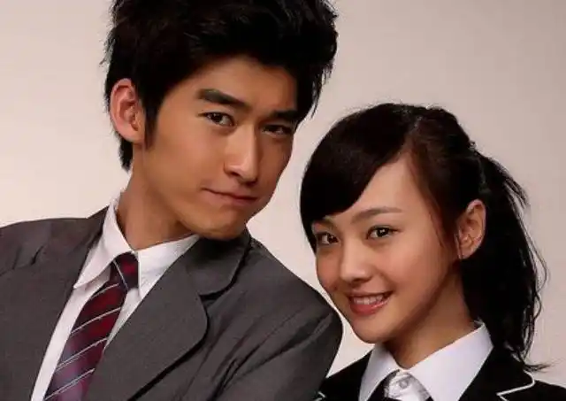 郑爽是怎么了?在张翰那爱的卑微,在张恒那怎么还是这样