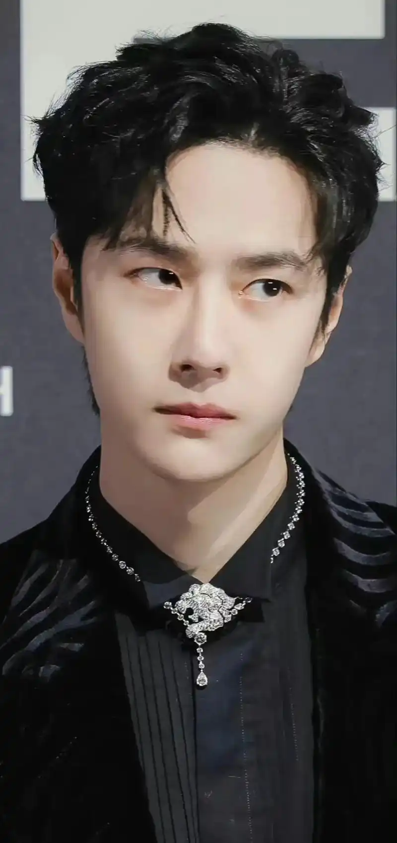 王一博  果然,狮子座是男朋友最佳人选@uniq-王一博  - 抖音