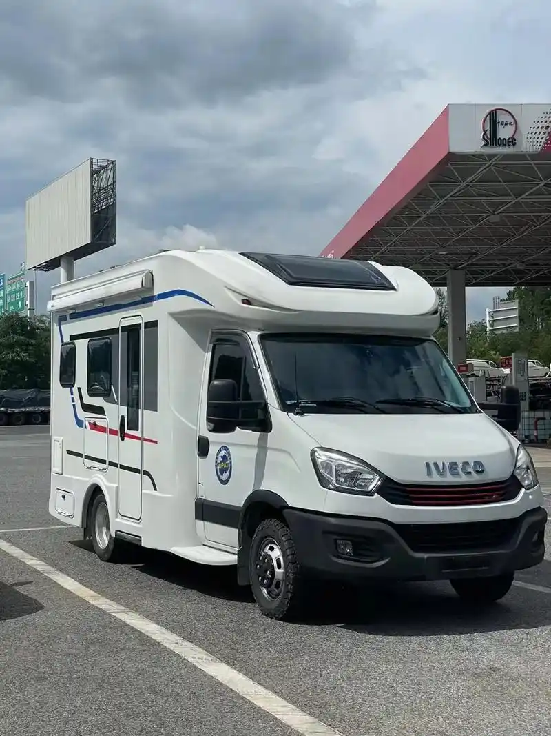 最新拿下!21年5月上牌, 飞翔依维柯t型房车, - 抖音