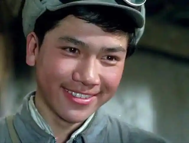 难忘80年代八一厂十小生唐国强英俊朱时茂硬朗而他不帅照样红