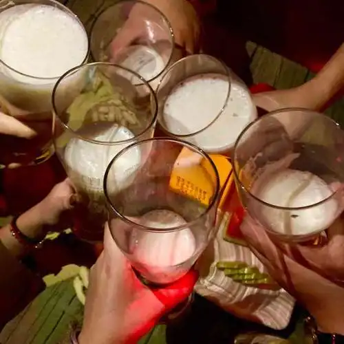 不见不散酒吧-"想和朋友喝酒谈心才来这里吧,其他感觉都很.