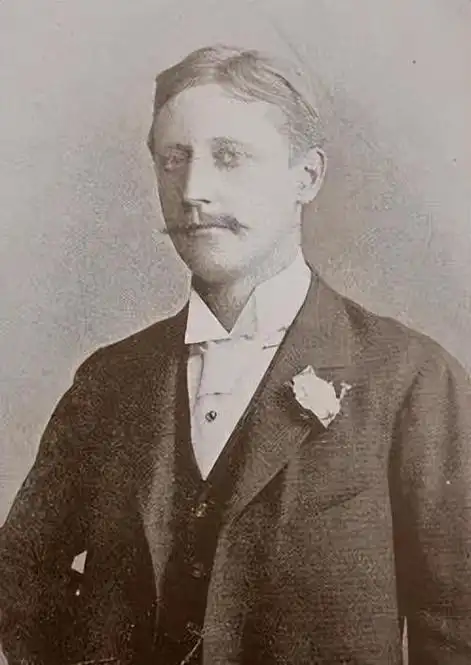 英汉双语阅读4410个极其古怪的人其中还有奥斯卡王尔德