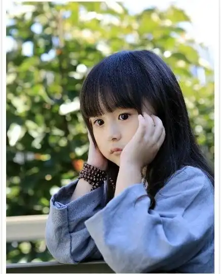 刘楚恬小盆友的超萌汉服照 | 新鲜娱乐