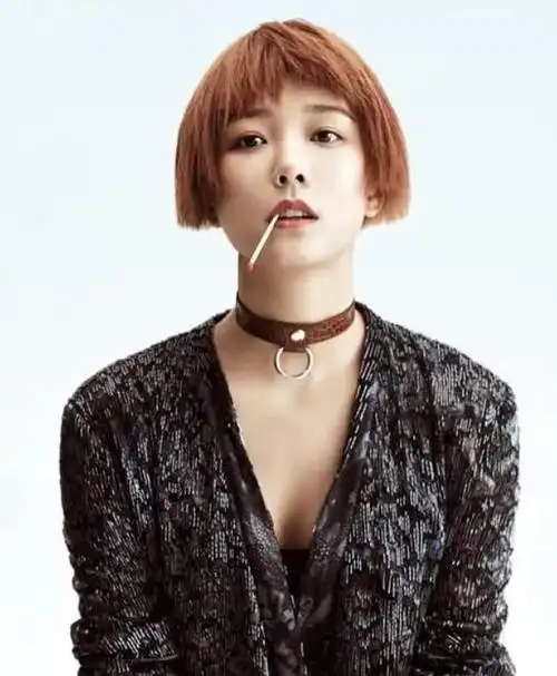 王珞丹39岁风华正茂,平板身型同样能散发迷人性感气息!