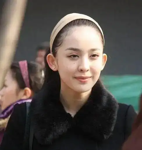 娜扎北影素人时期艺考生图 真的越素越美,这颜值不是吹的__财经头条