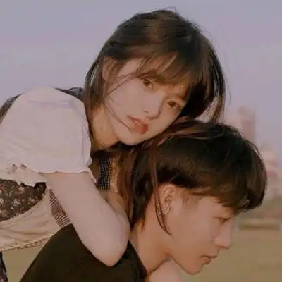 抖音最火的情侣头像无水印