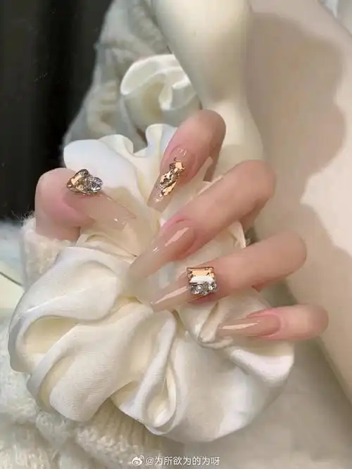 网红碎钻风美甲,喜欢的快收藏