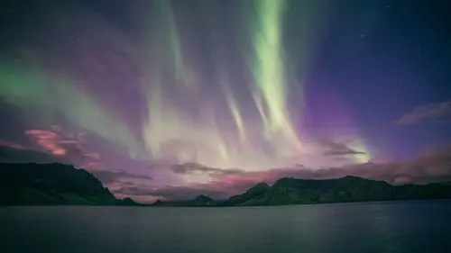 电脑壁纸朋友圈背景高清掐指一算今天该更新了