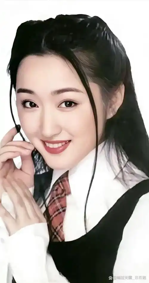 几十年过去了她的相貌和身材依然如少女般美丽不老女神杨钰莹