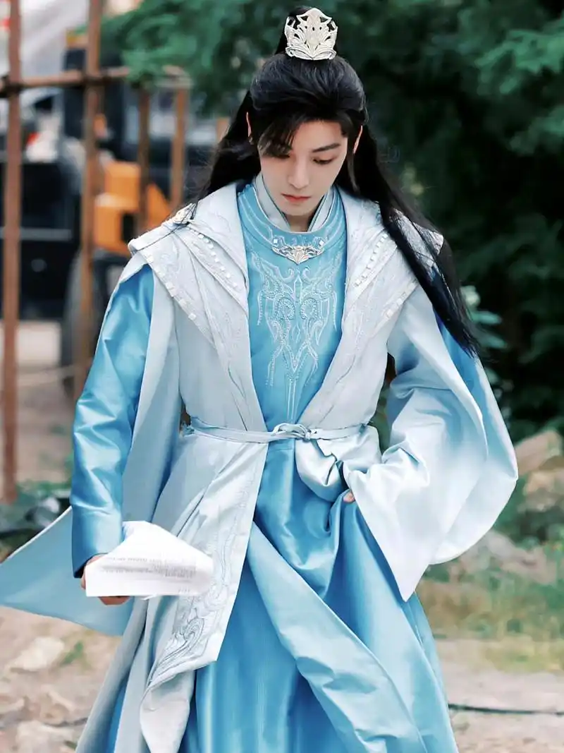 侯明昊古装好帅气