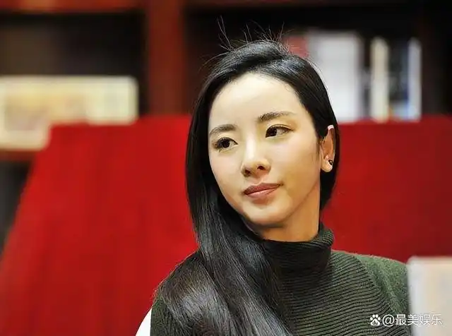 从被轻视到被怀念,李思思用了15年.