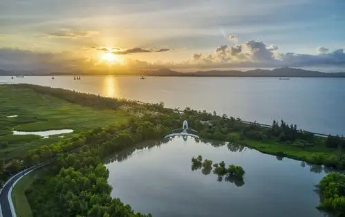 广东江门——世茂碧海银湖