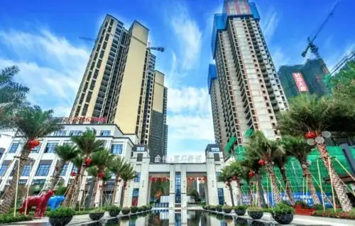 金钟武广新城实景拍摄金钟大悦城实景拍摄金钟大雁城实景拍摄金钟时代