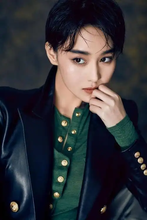 发型对气质的影响有多大看剪了短发的张馨予就知道差别很明显