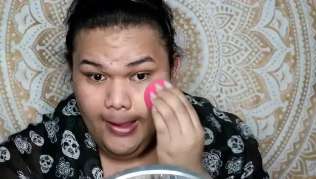 这化妆术真是逆天了,丑男上完妆后,直接变国民女神