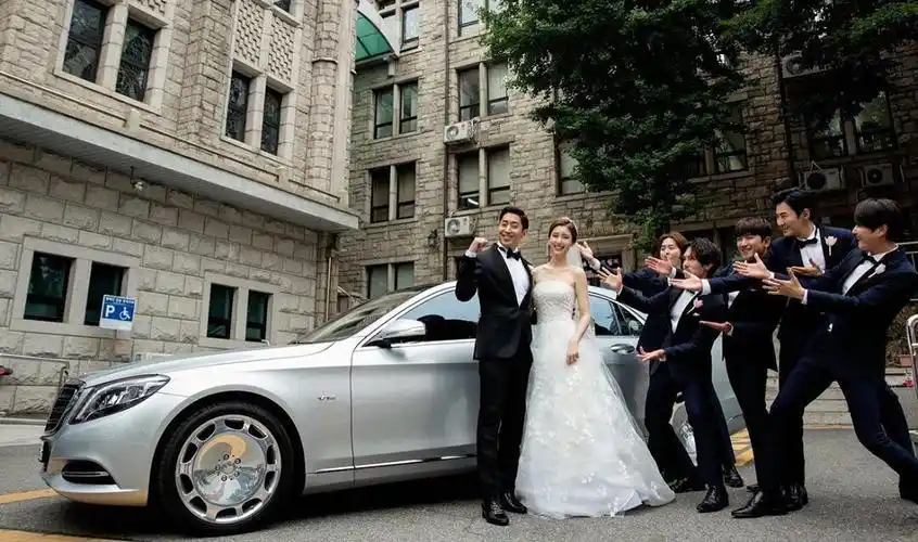 今日新出考古:神话eric婚礼照片