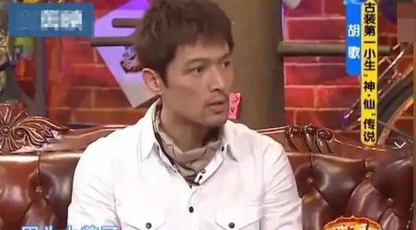 2场发布会,戳穿了刘亦菲的"真实处境",胡歌的话,再次应验了