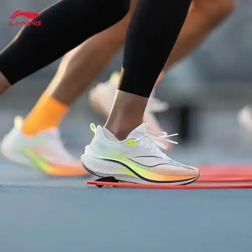 李宁赤兔7pro女子新款跑鞋减震专业竞速中考训练透气运动鞋酷动城
