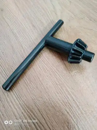 批发供应手电钻夹头钥匙扳手 手电钻钥匙 黑色 加硬 高强度钻钥匙