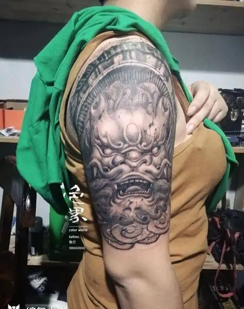 石雕福狮纹身图片